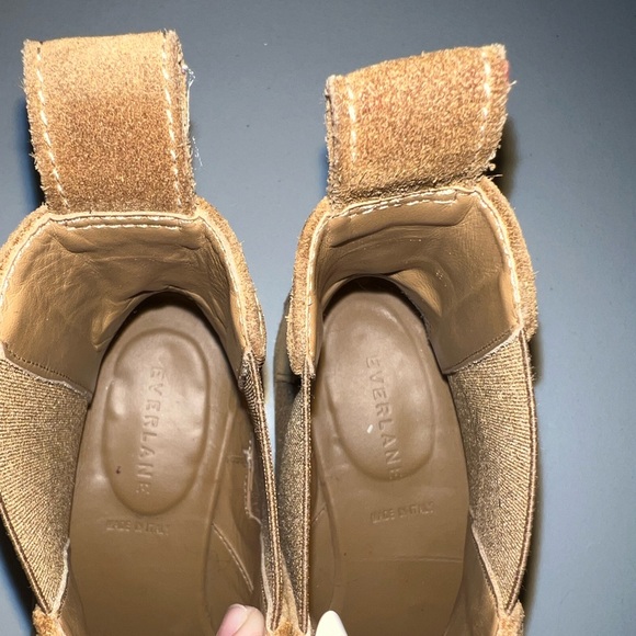 Everlane The Modern Chelsea Boot In Tan Suede Size 8 - Picture 9 of 12